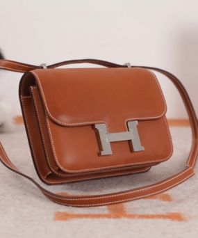 에르메스 콘스탄스18 골드브라운 은장 새들가죽